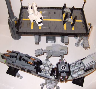 Illustration for article titled Using Hundreds of LEGO Star Wars Mini-Spaceships to Create Huge Battles